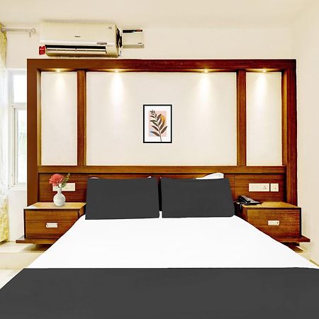Super Hotel O Kazhakoottam Near Al Saj Convention Centre Kazhakuttam المظهر الخارجي الصورة
