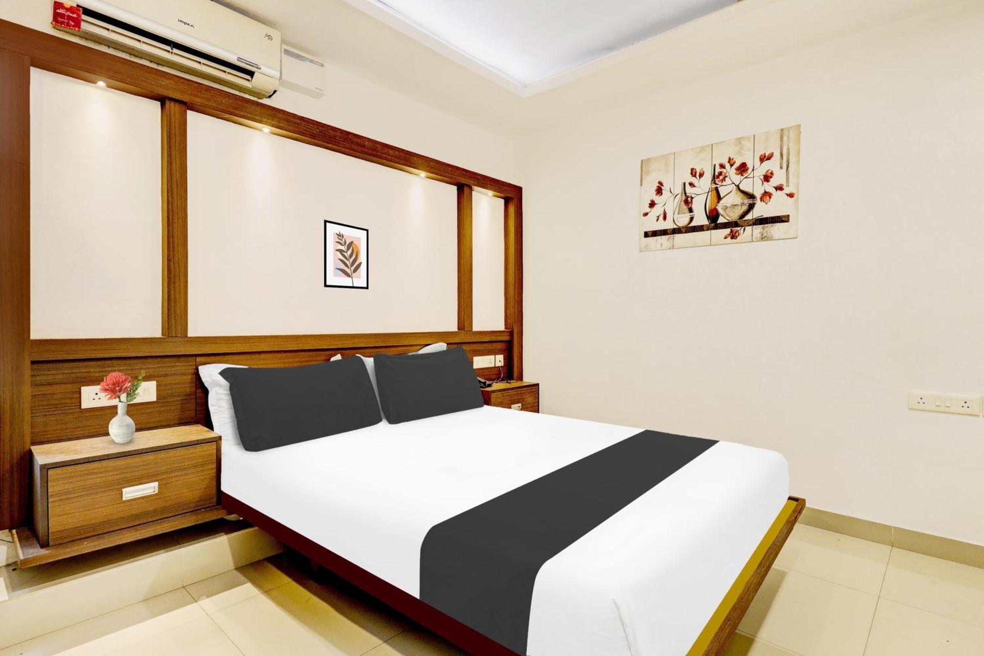 Super Hotel O Kazhakoottam Near Al Saj Convention Centre Kazhakuttam المظهر الخارجي الصورة